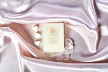 Load image into Gallery viewer, Clear Quartz Energized + Creativity + Clarity Wax Melts
